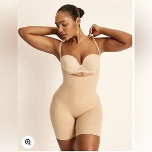 Knix Customizable Open Bust Shaper Bodysuit size large